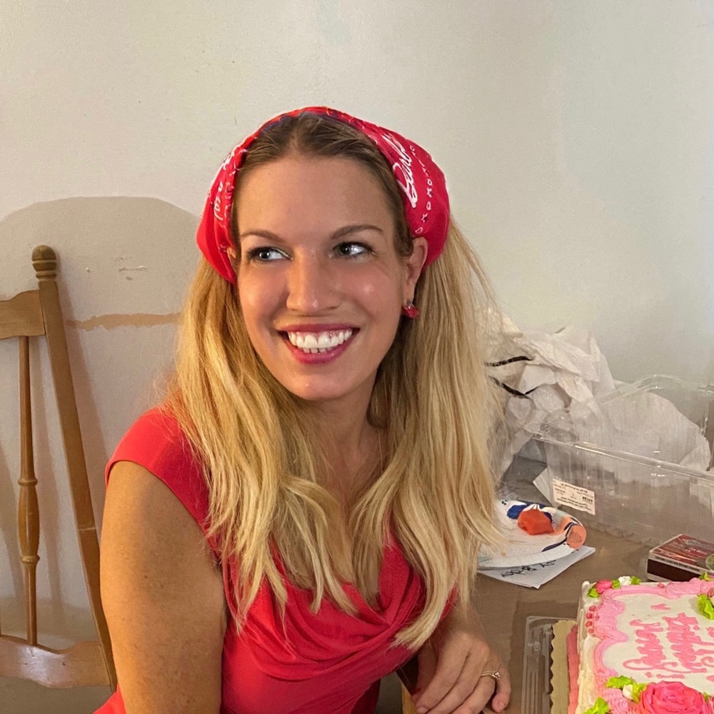 Meet your Posher, Jennifer